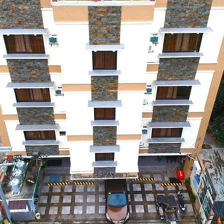 East Square Inn Баколод Екстериор снимка