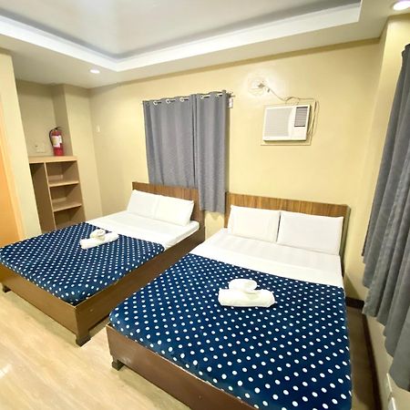 East Square Inn Баколод Екстериор снимка