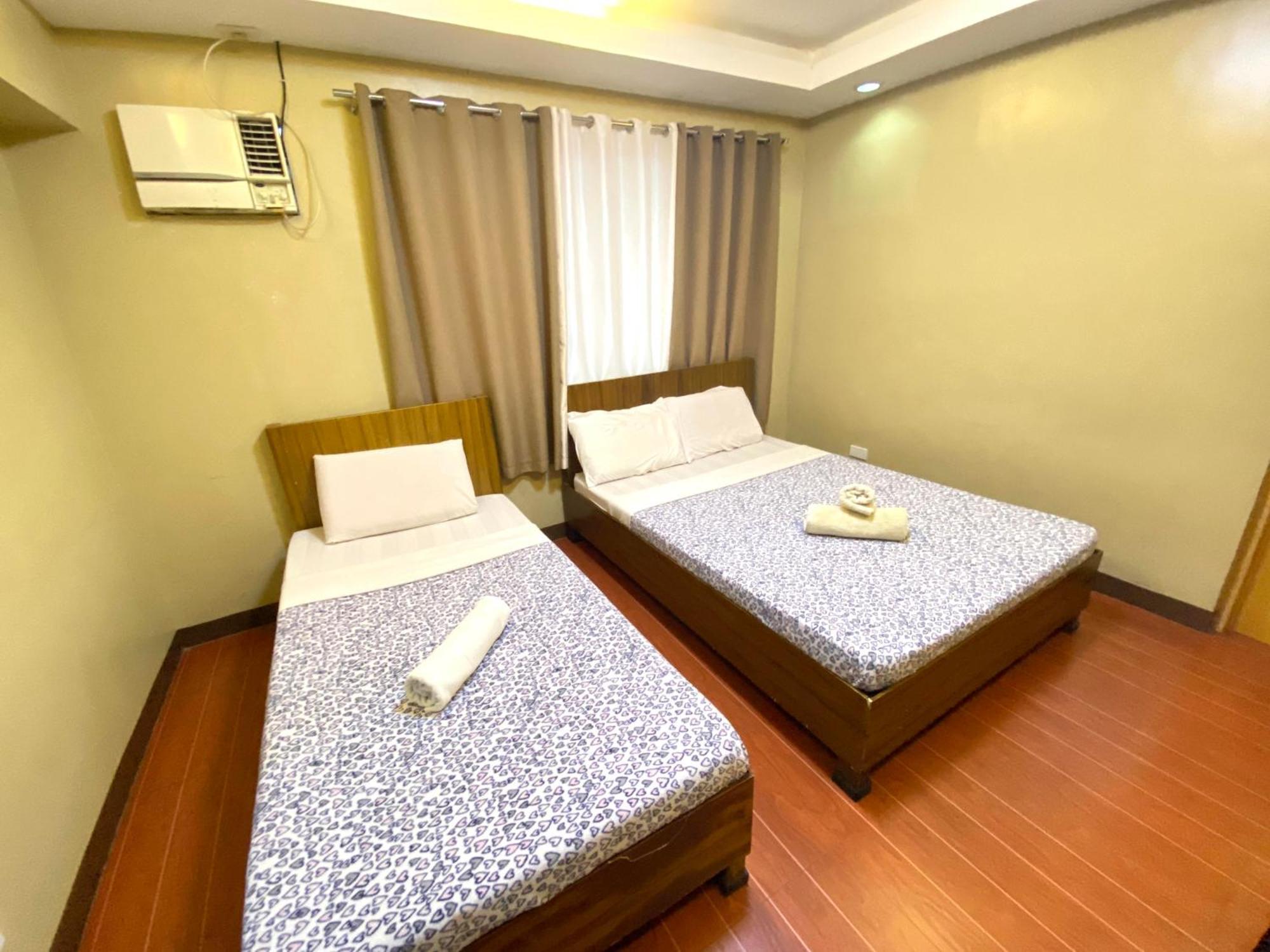 East Square Inn Баколод Екстериор снимка