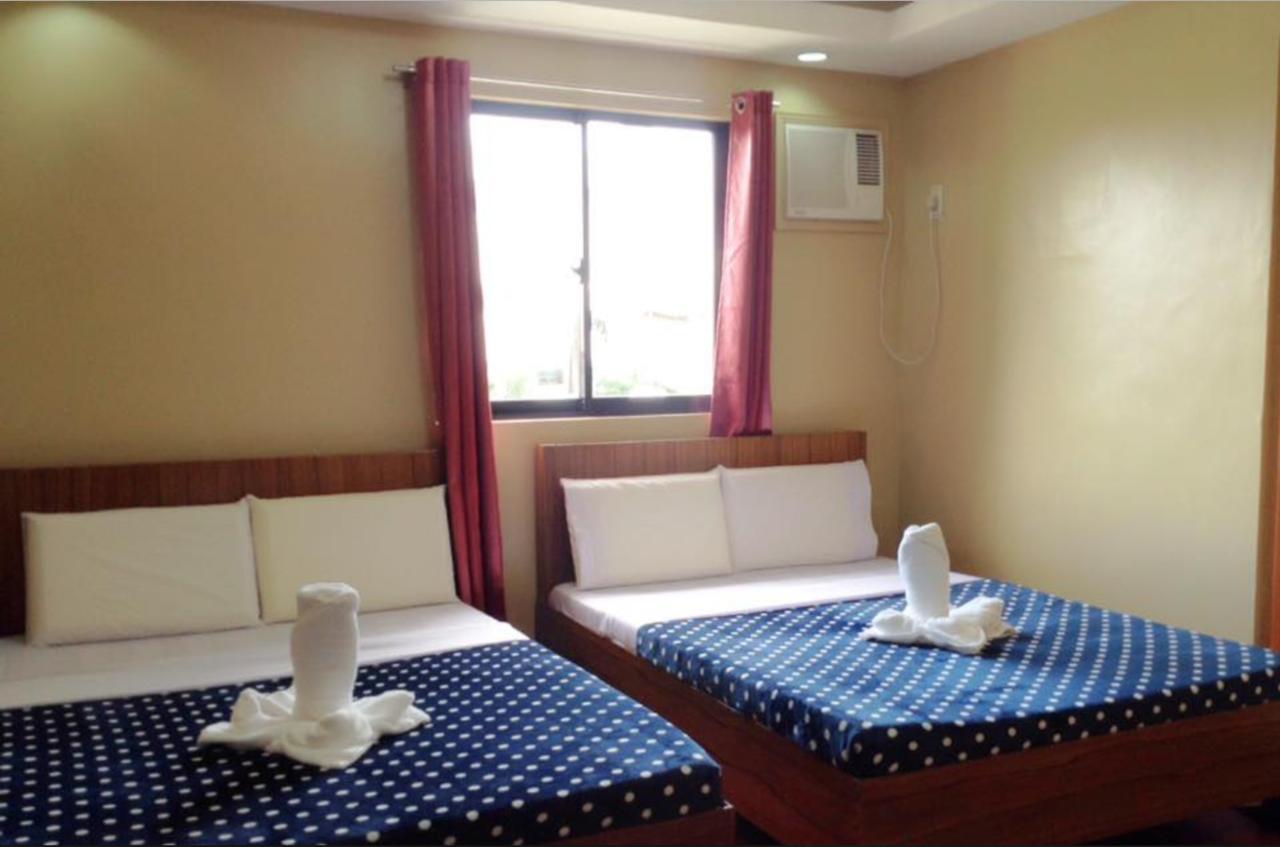 East Square Inn Баколод Екстериор снимка