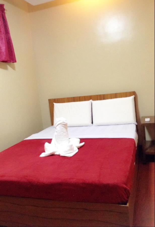 East Square Inn Баколод Екстериор снимка