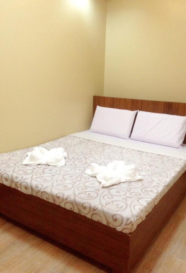 East Square Inn Баколод Екстериор снимка