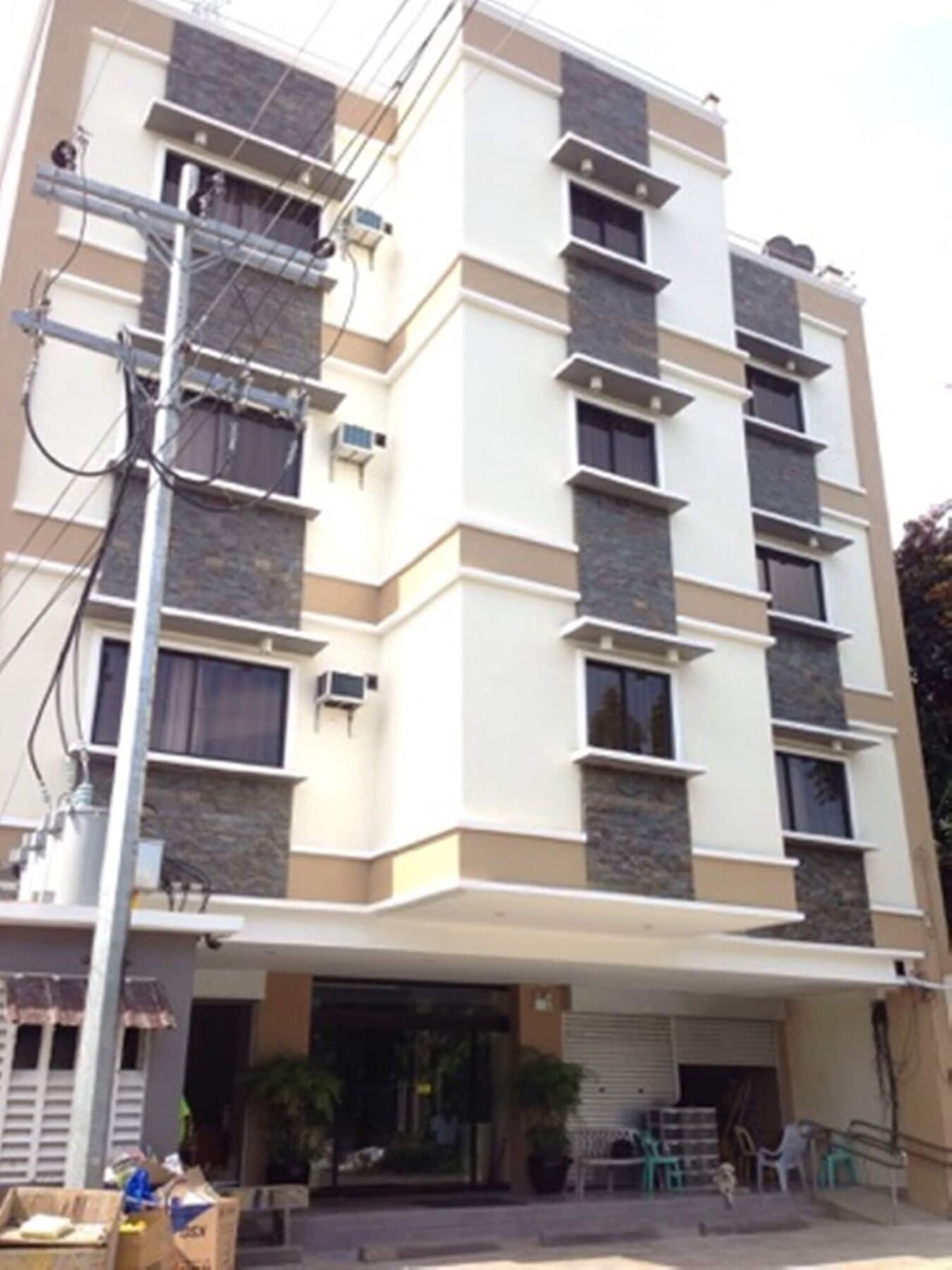 East Square Inn Баколод Екстериор снимка